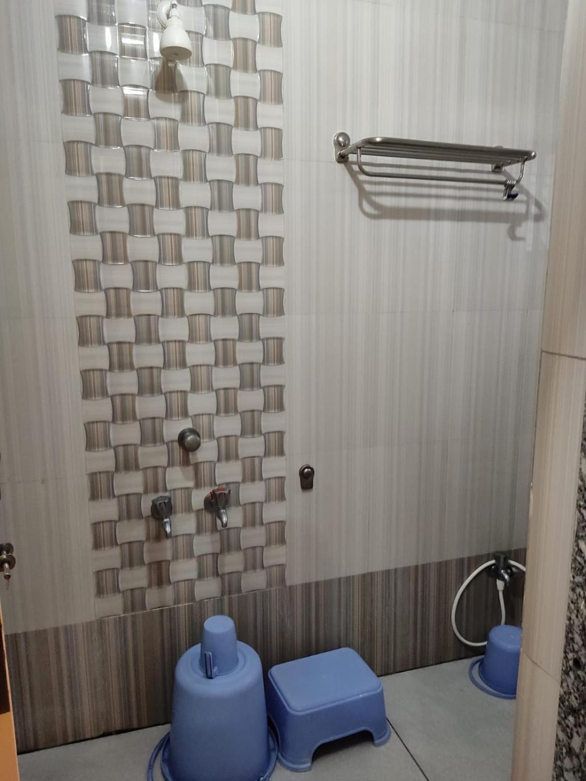 Hotel Yogiraj เชอร์ดี ภายนอก รูปภาพ