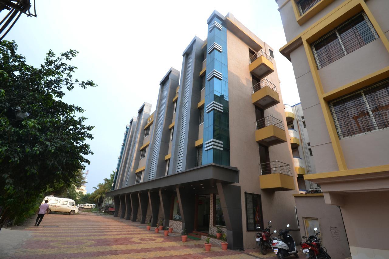 Hotel Yogiraj เชอร์ดี ภายนอก รูปภาพ
