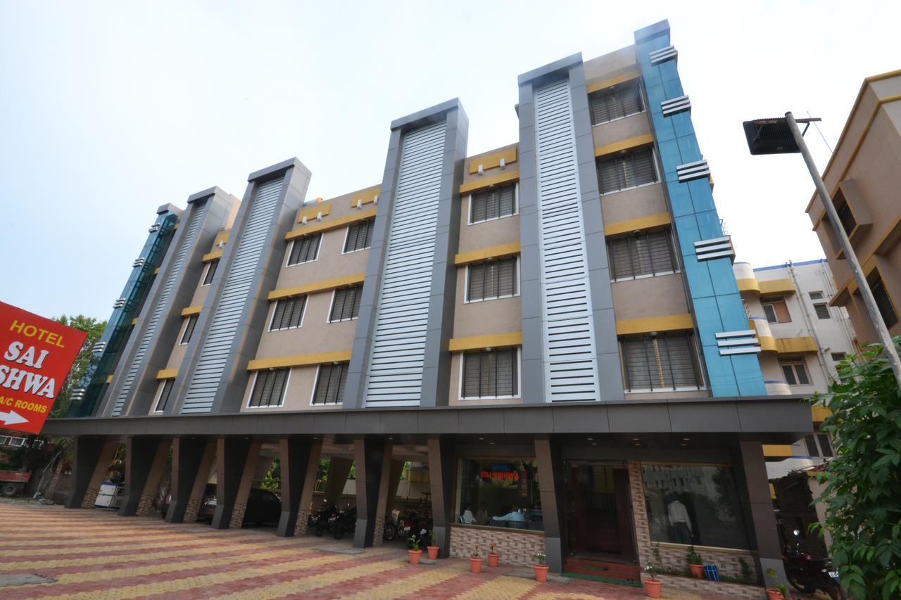 Hotel Yogiraj เชอร์ดี ภายนอก รูปภาพ